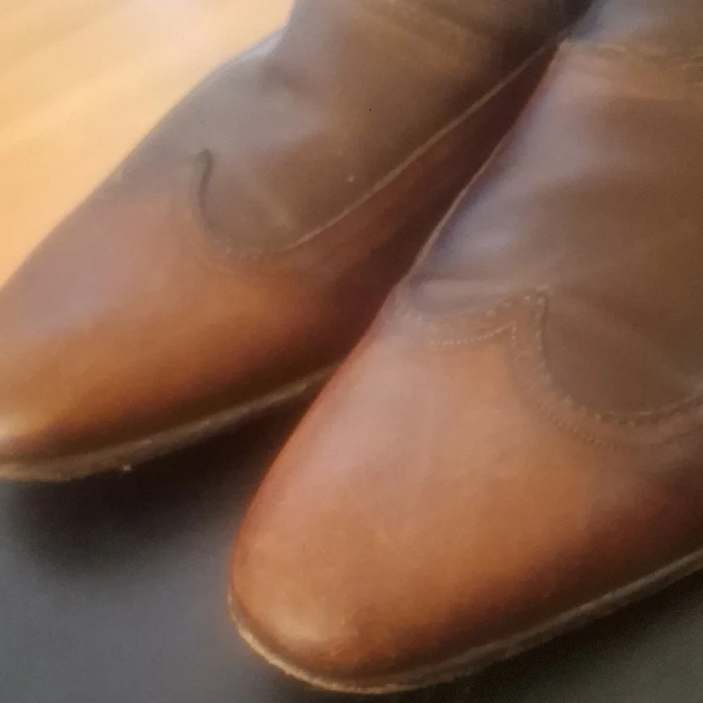 Gucci Script Loafers - Picture 4 of 6